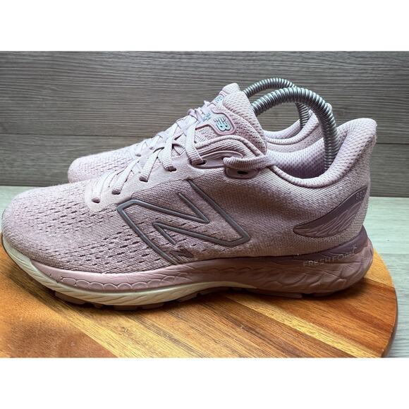 New Balance Women's W880D12 Violet Pink Running Shoes Sneakers Size 8.5 - Picture 2 of 10